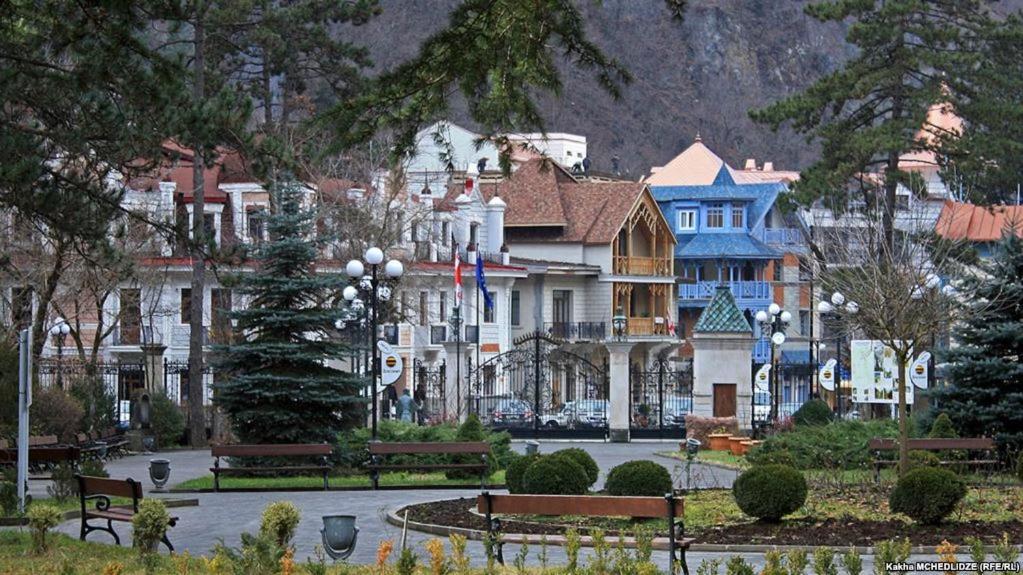Gamsakhurdia Street Borjomi Εξωτερικό φωτογραφία